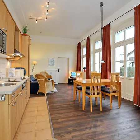 Haus Am Park 08 * Ostseebad Kühlungsborn